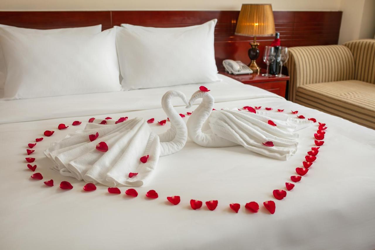 Hoa Dao Hotel Hanoi Buitenkant foto